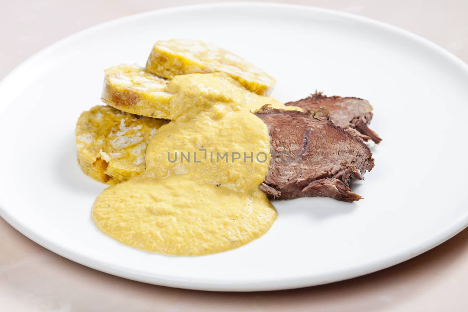 sirloin on cream with dumplings