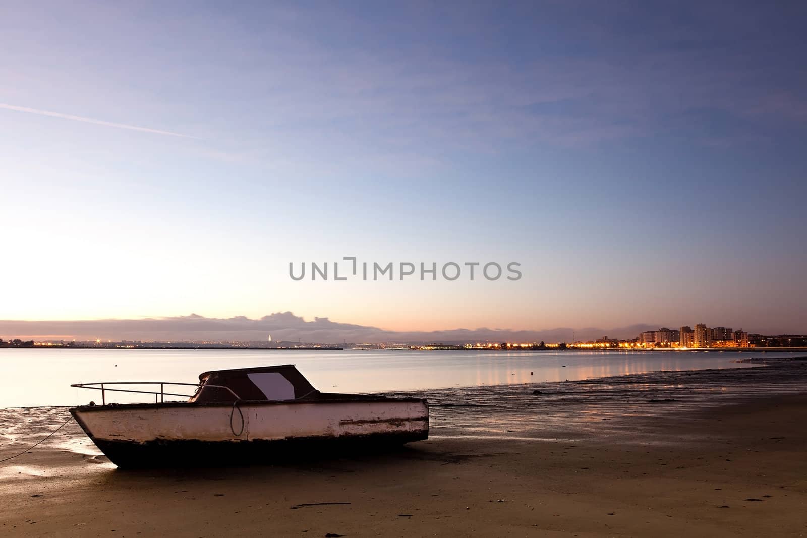 The tejo river and the city.