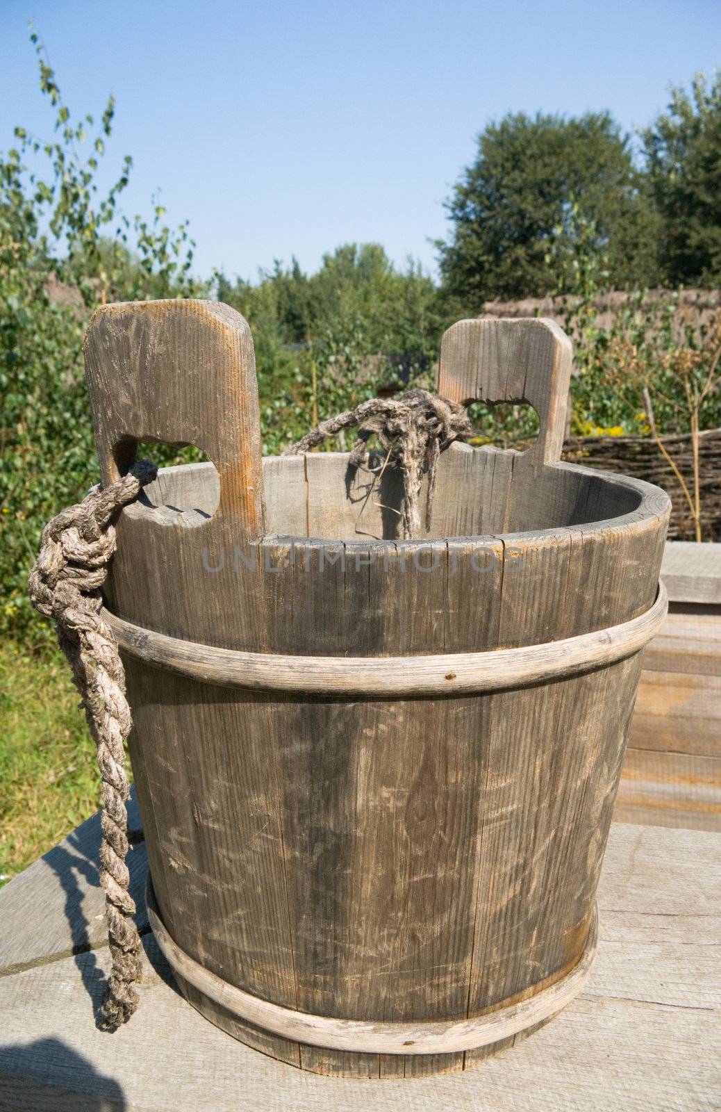 the old wood pail for water