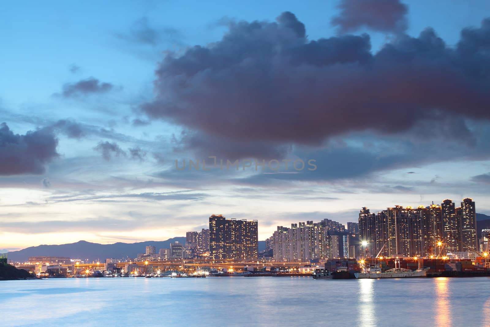 hong kong sunset and buildings