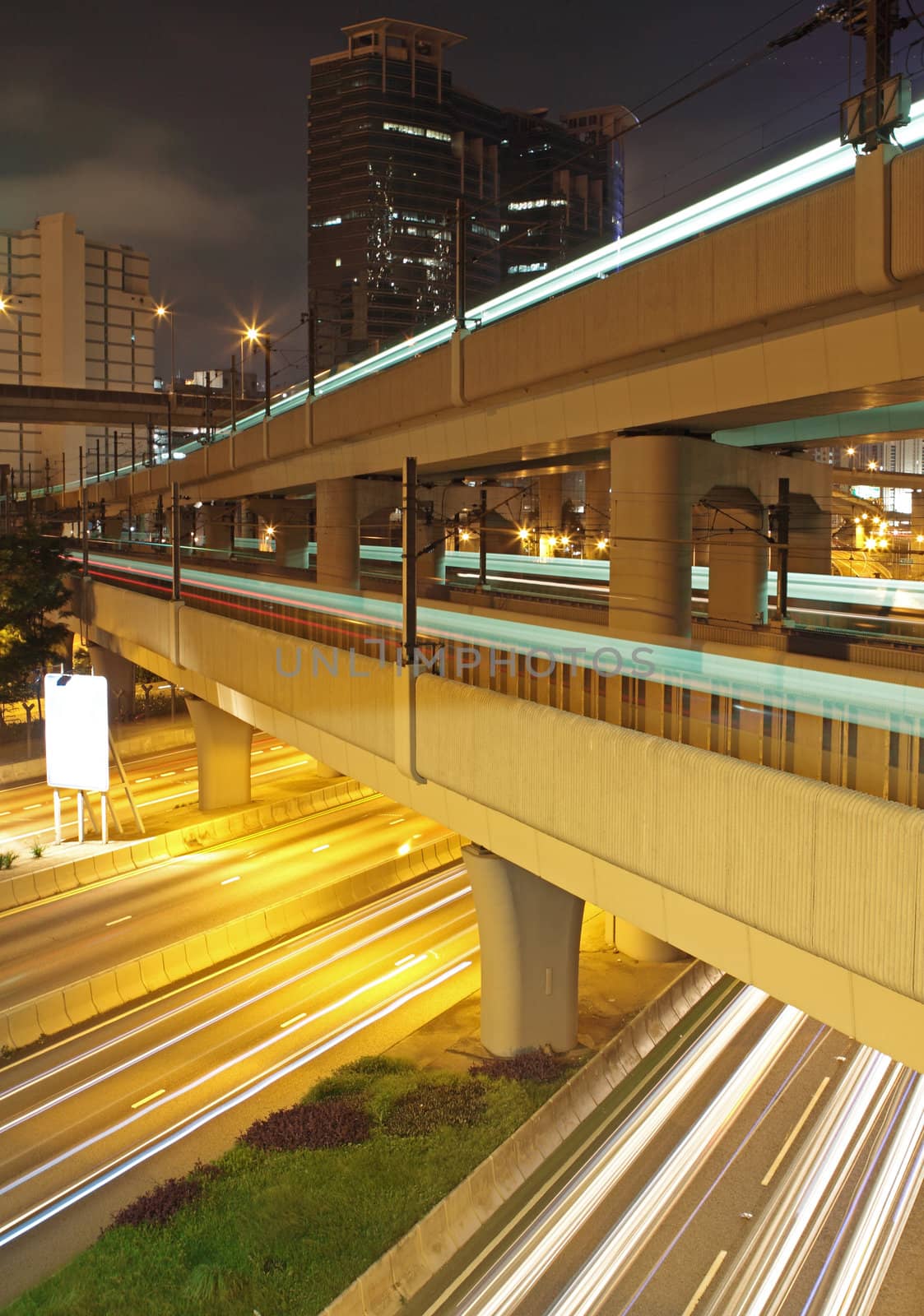 traffic in Hong Kong at night 