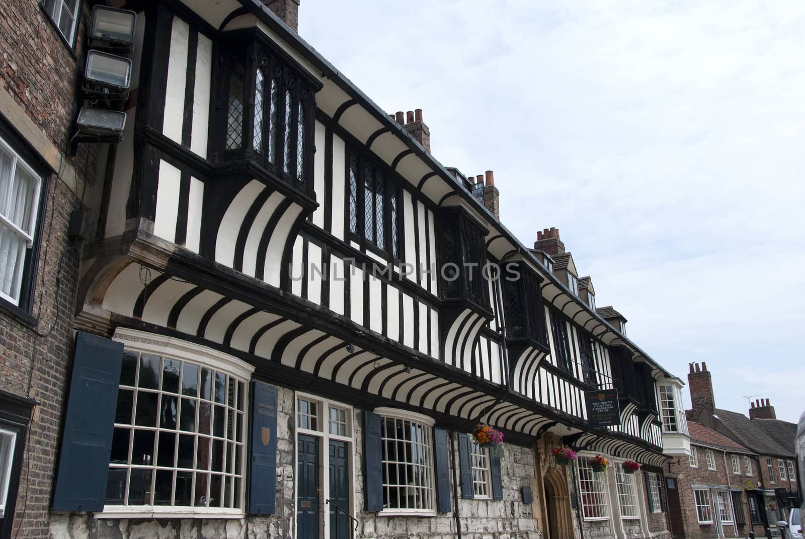 Tudor Building by d40xboy