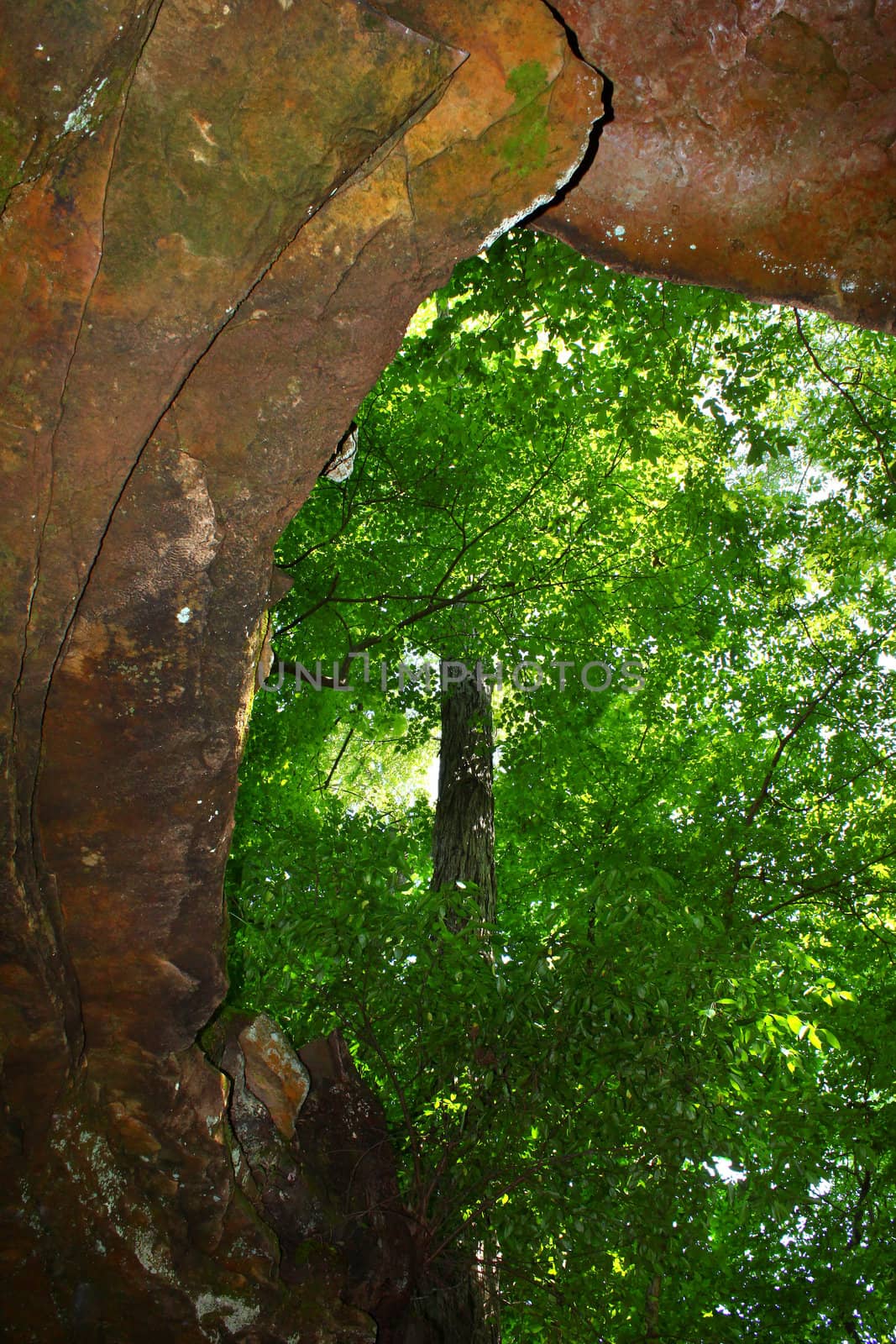 Entrance to Cave Spring along the Natchez Trace Parkway of northern Alabama.