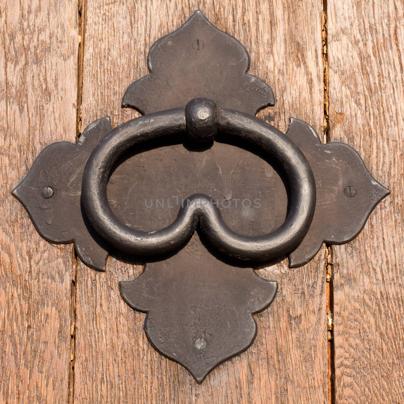 Iron door handle by PiLens