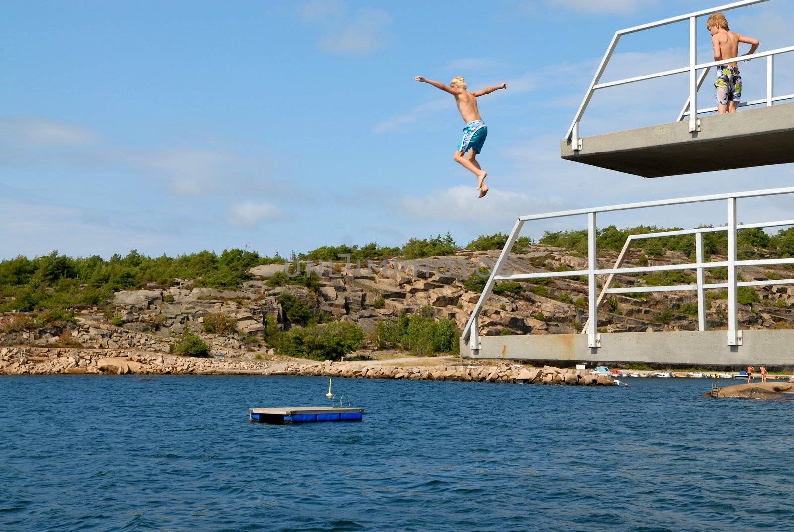 jump into the sea. Foten Badestrand. Please note: No negative use allowed.