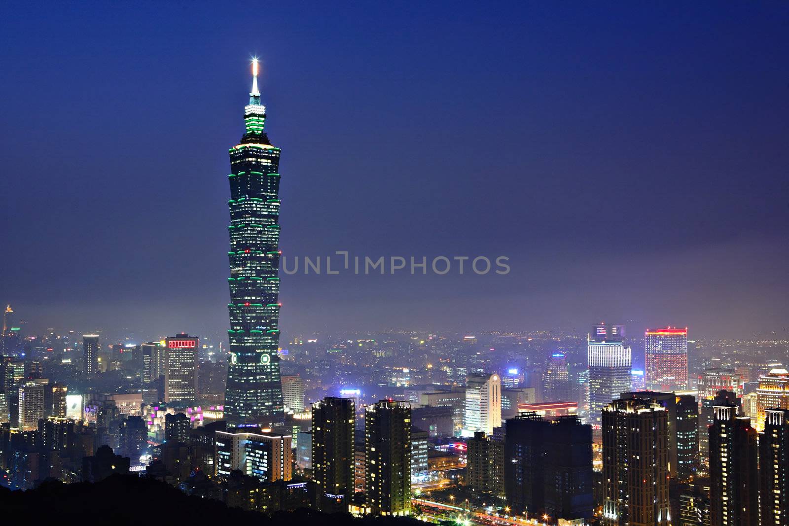 taipei city night scene