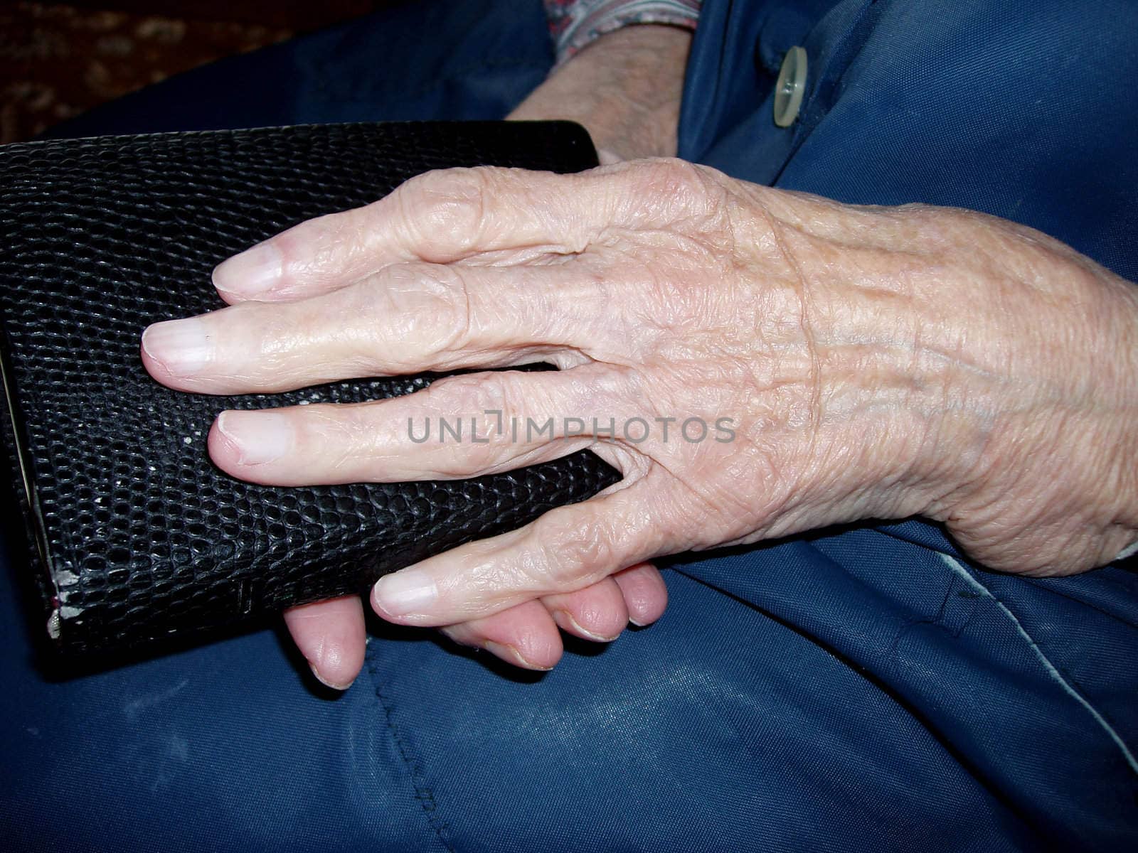 Hand of a older lady