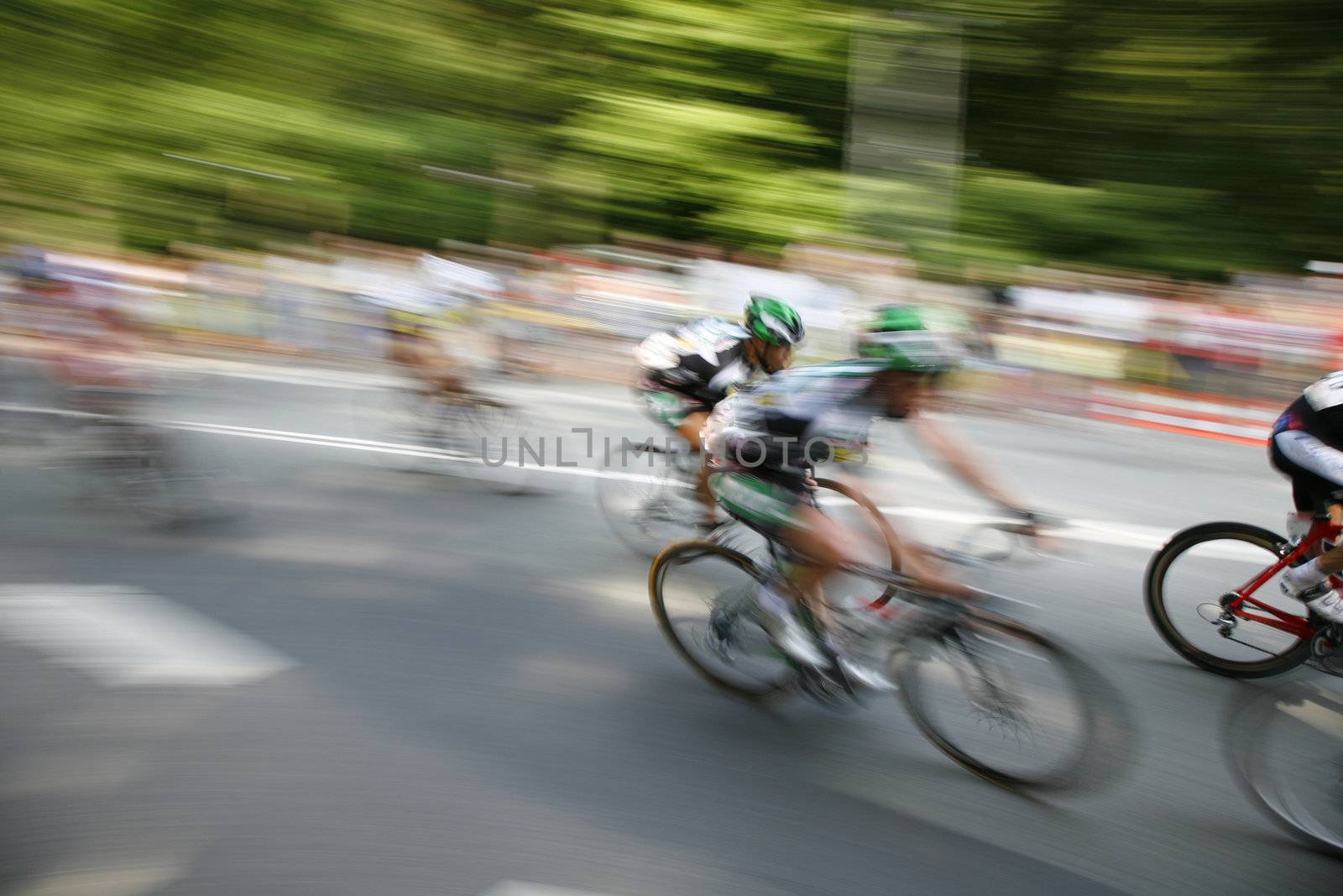 Speedy cyclists by ABCDK