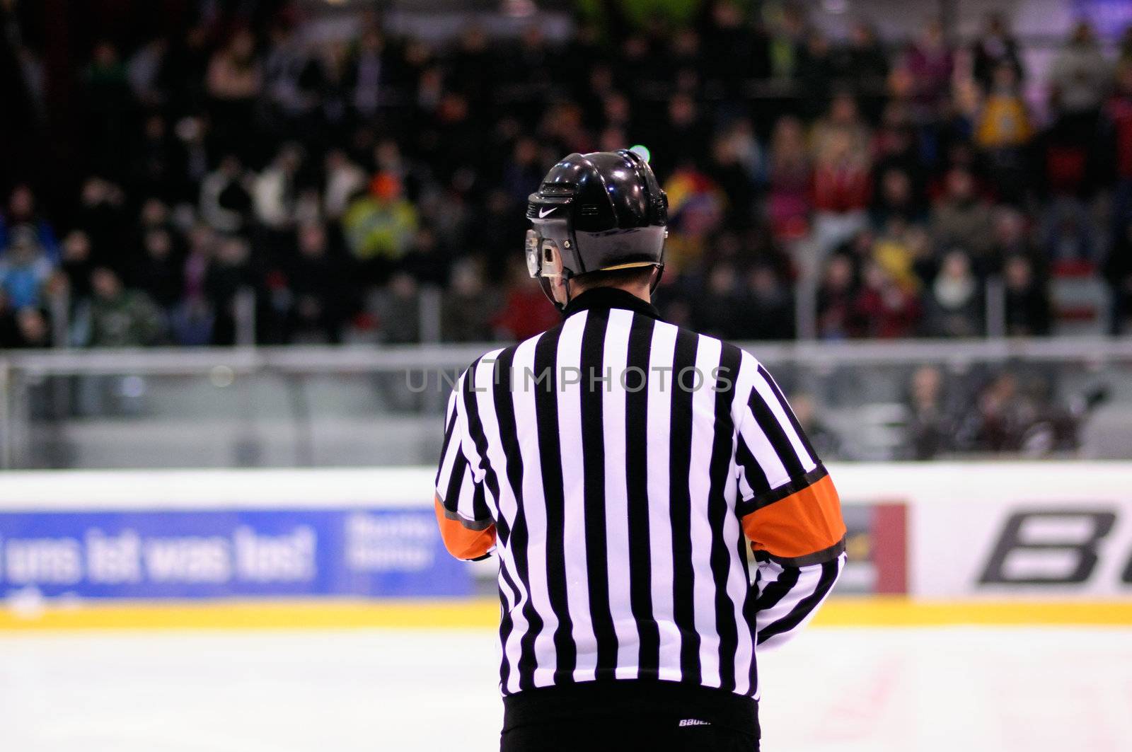 Hockey referee by fahrner