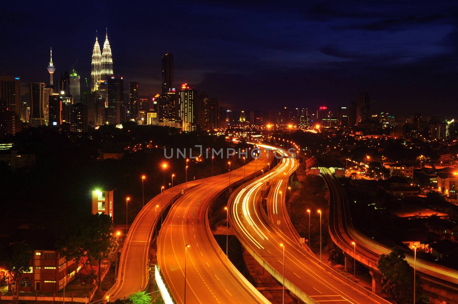 Kuala Lumpur night view by szefei