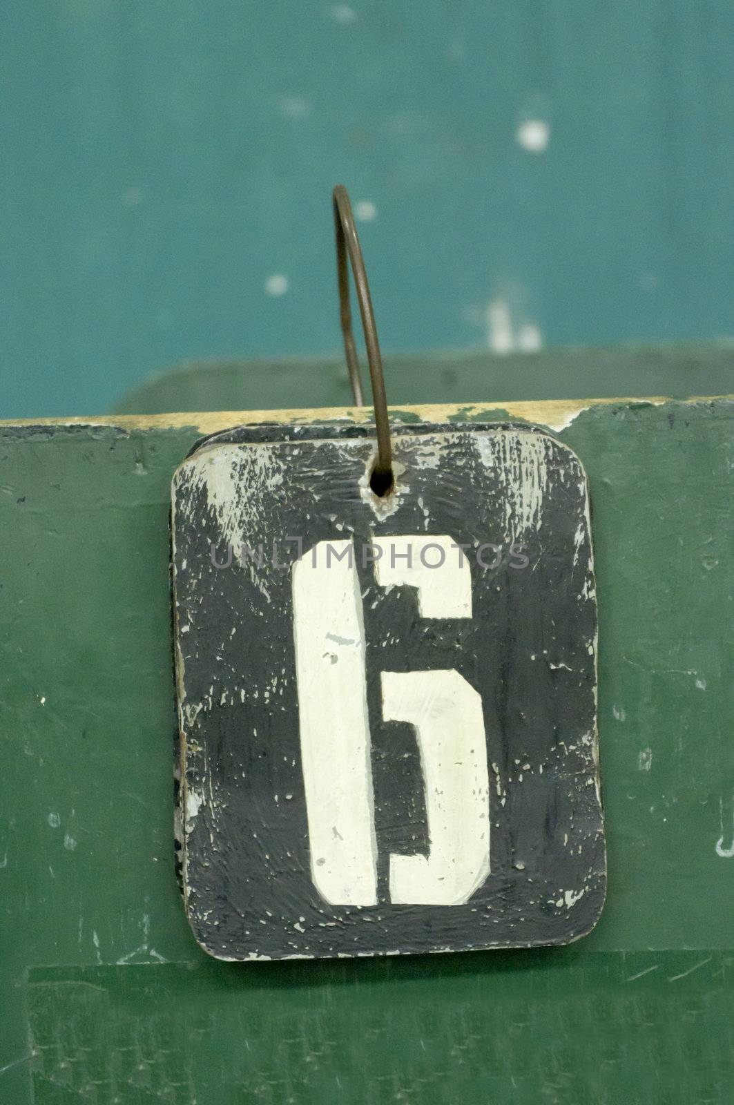 number tags plate for badminton games scores