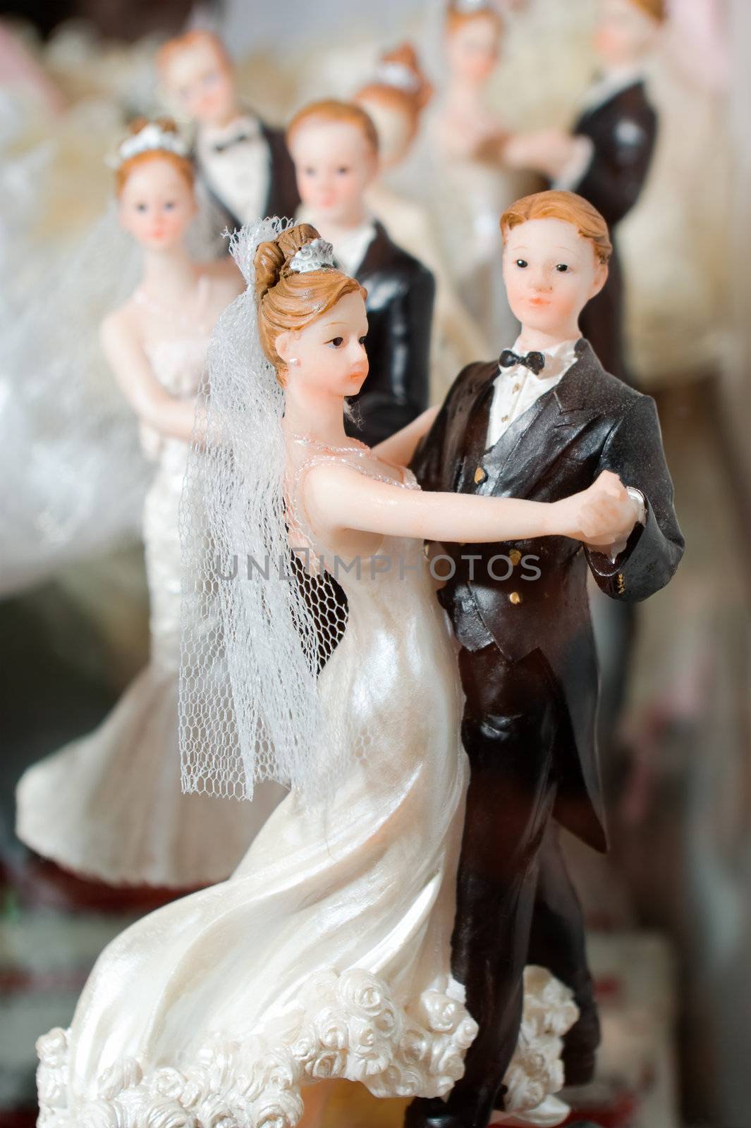 figures of the bride and groom by vrvalerian