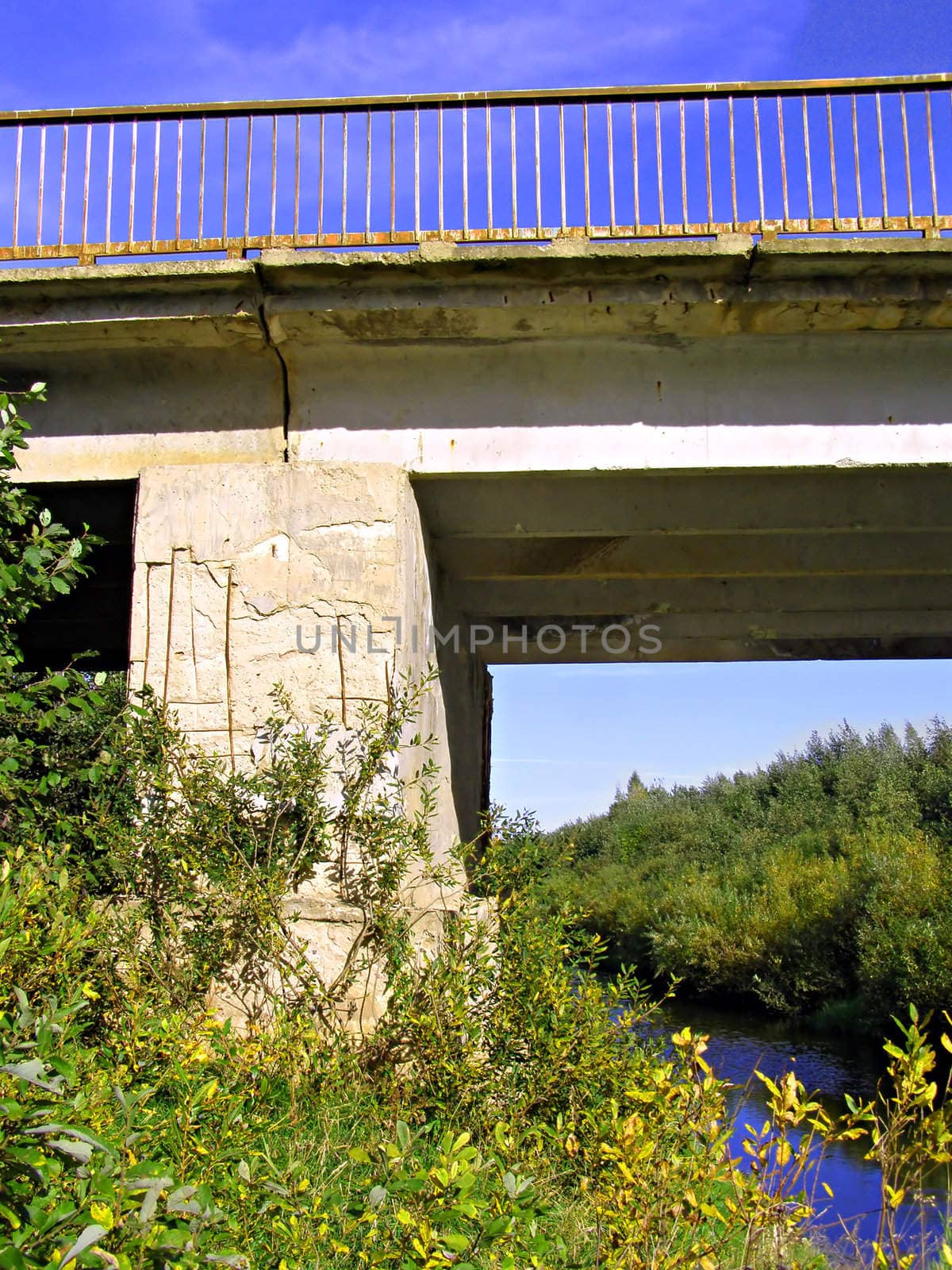 old car bridge