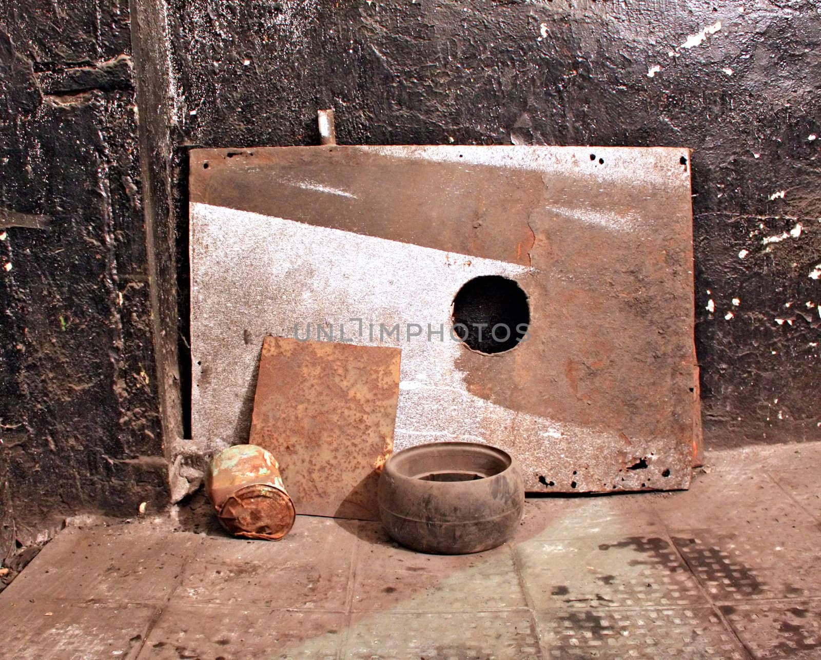 grunge interior