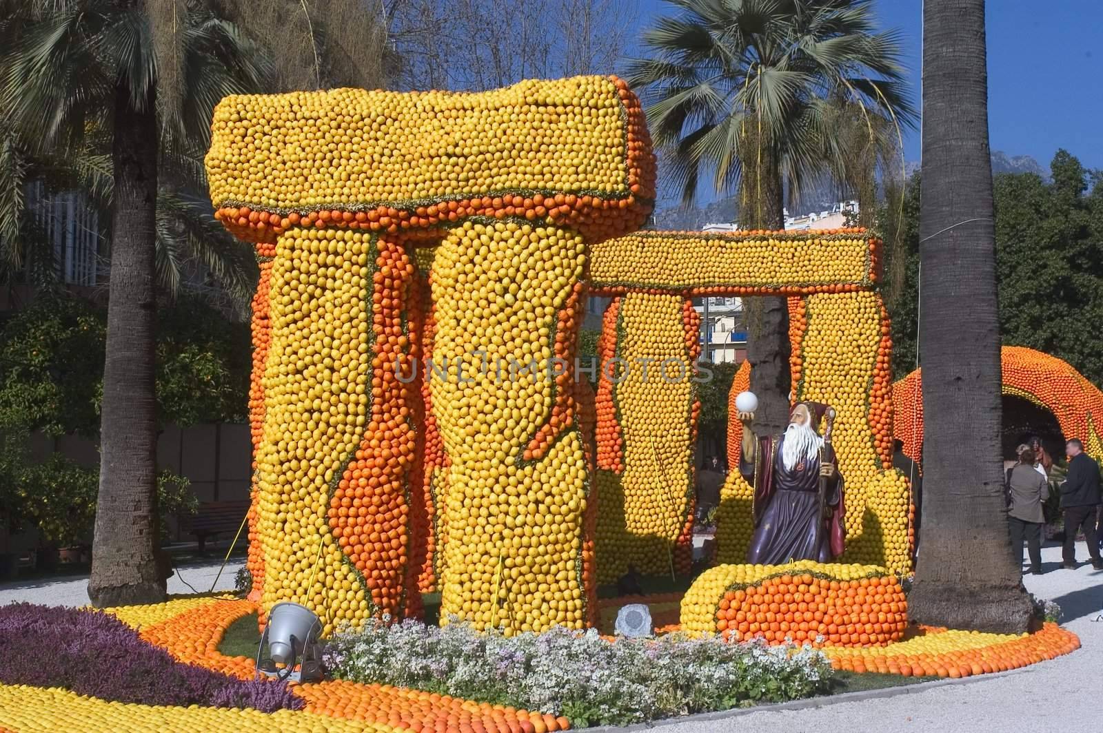 With this occasion the gardens are the theater of construction of monument out of oranges and lemons on a different topic each years.