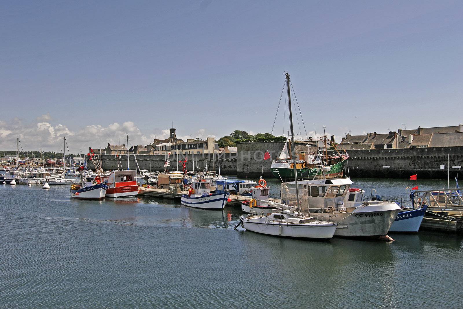 Port near Concarneau, Brittany, North France. Concarneau, Hafen.