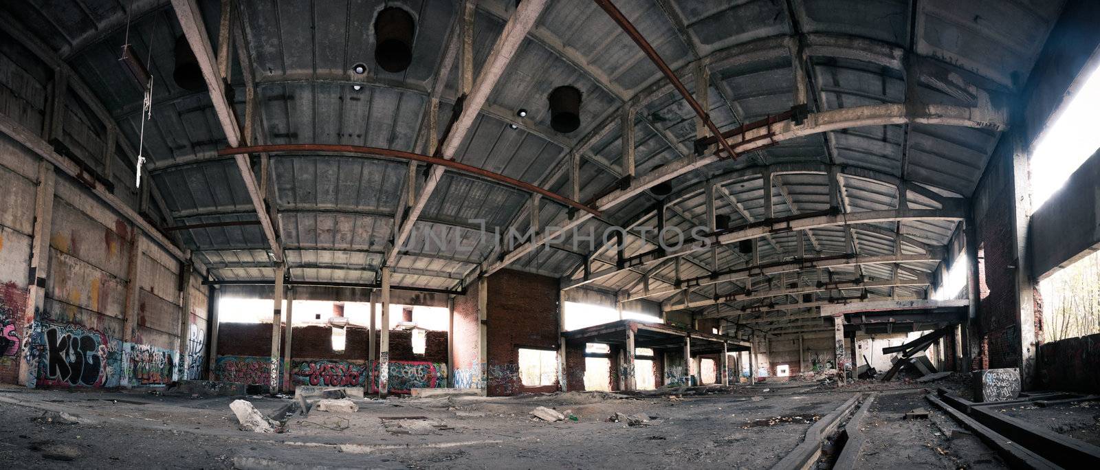 Abandoned plant horrible, dirty and big interior