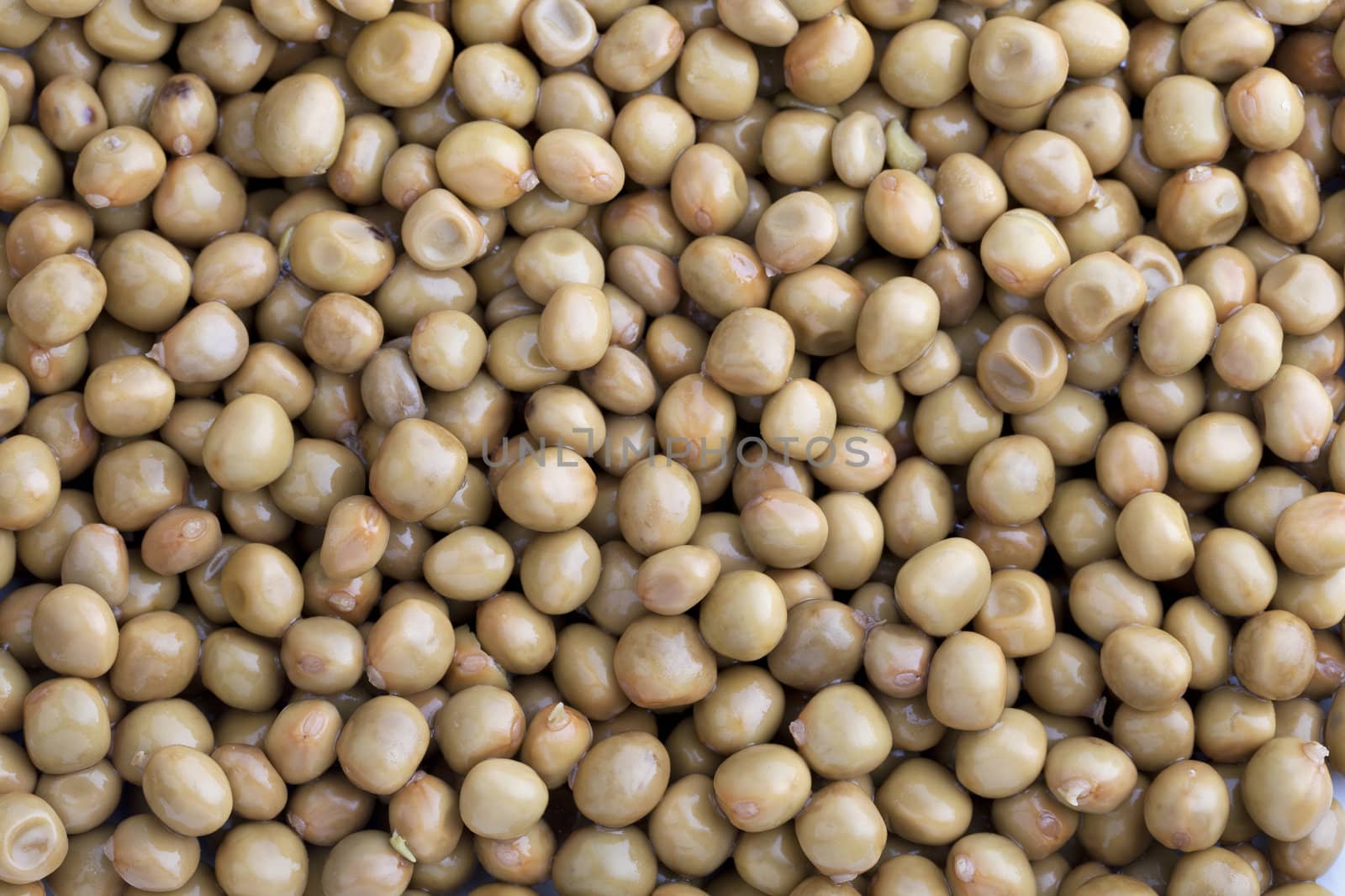 Marrowfat beans, also know as kapucijners, for food background.