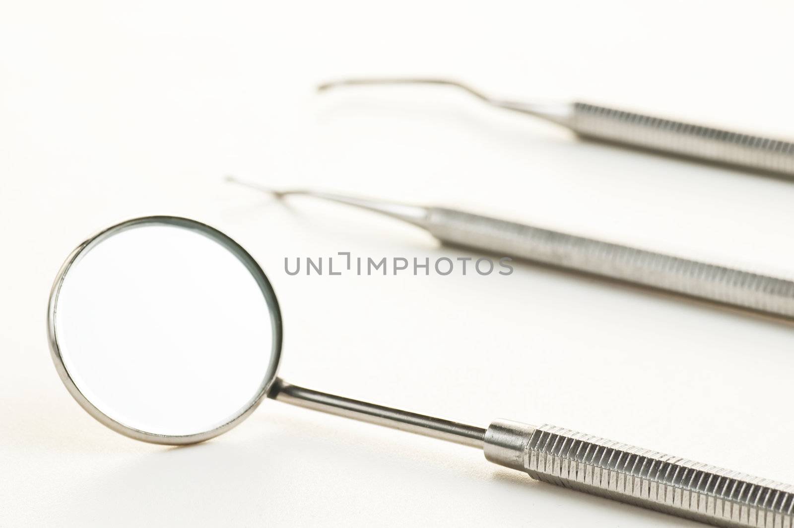 dental instruments by Jochen