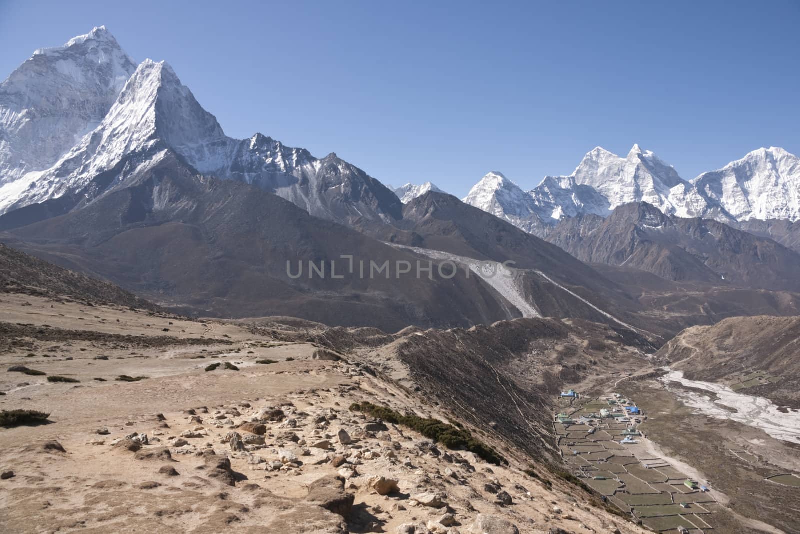 Mountain scenery around Pheriche (4410 Metres) on the trekking route to Everest Base Camp, Nepal