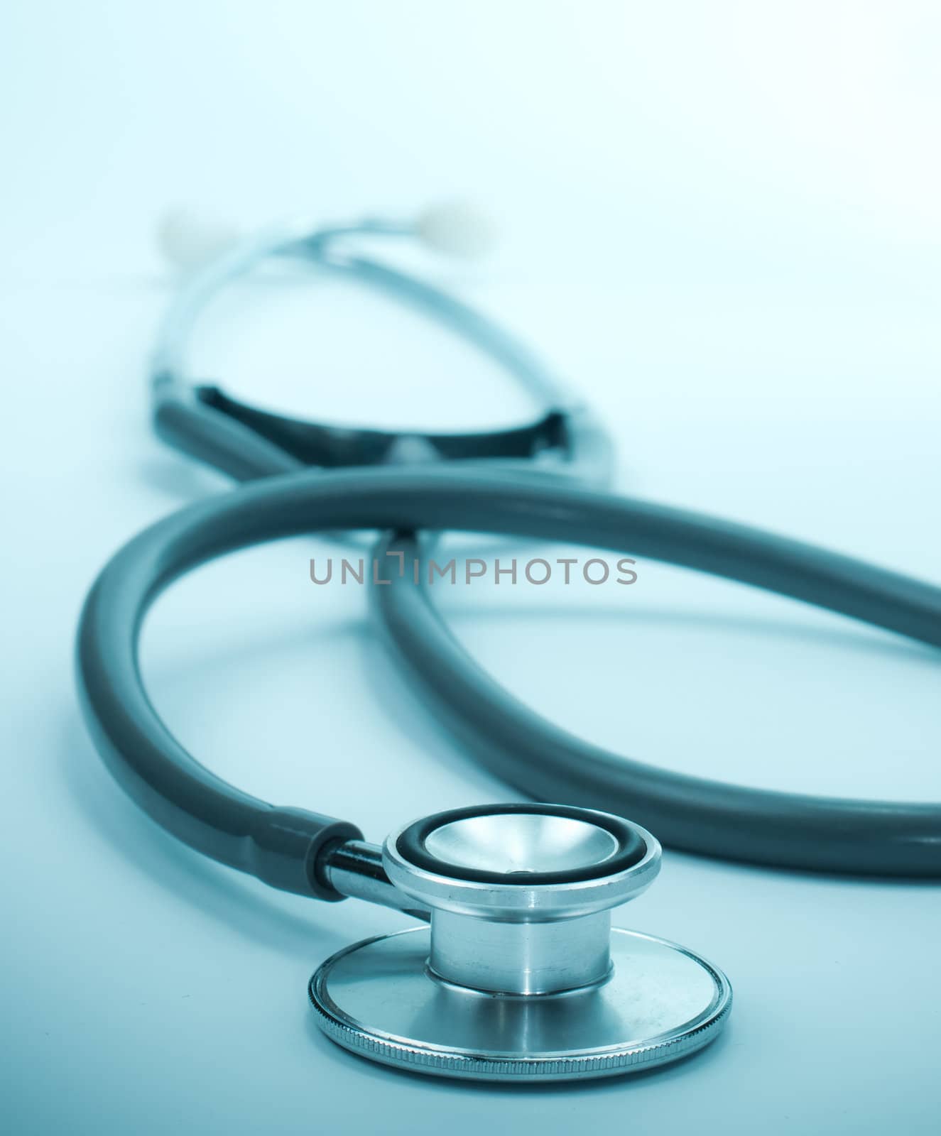 stethoscope in blue tone