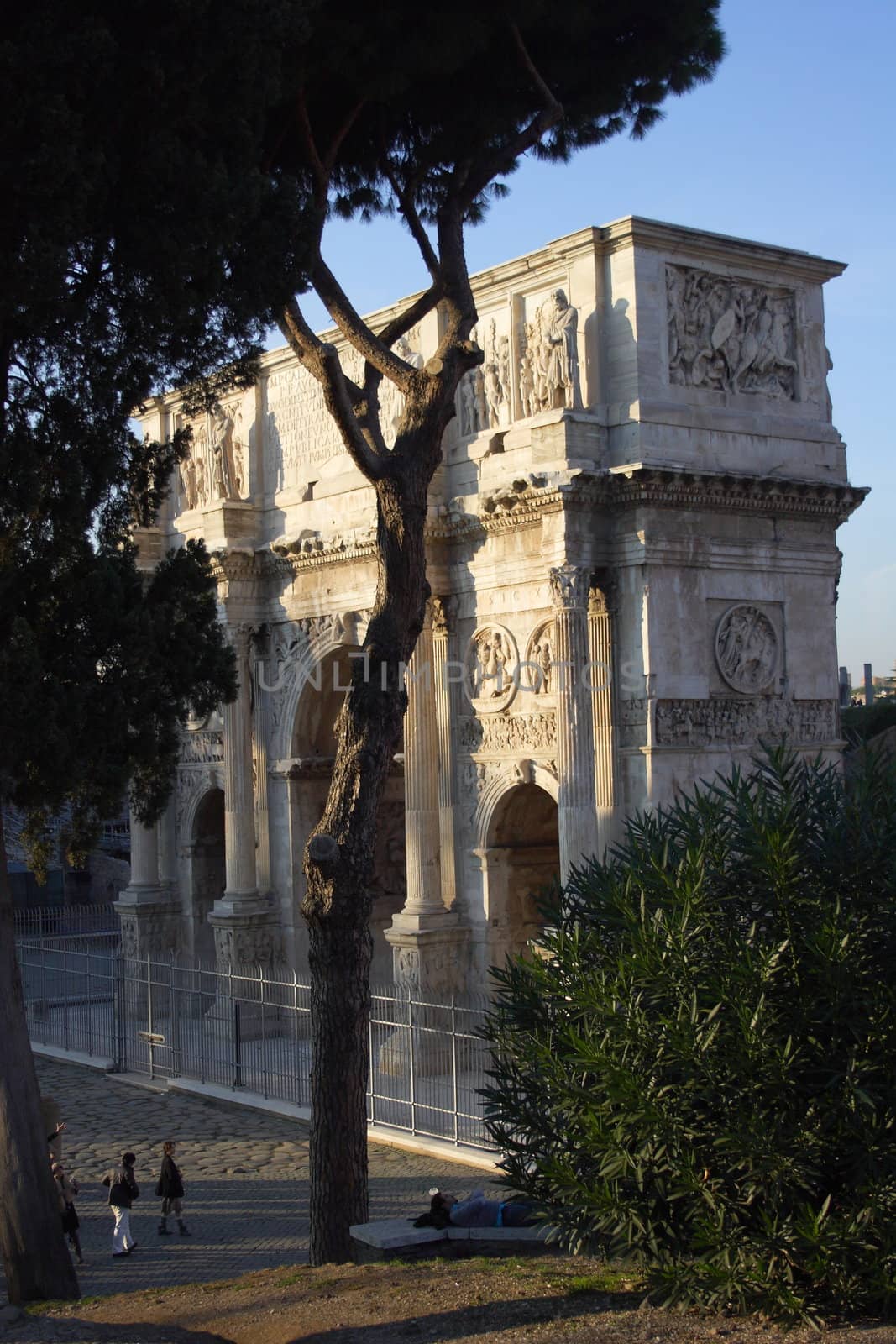 Rome, monuments, tourism, holiday, Italy, culture, Arch of Constantine, europe, famous, historic, landmark, travel, travelers,architecture, art , attraction, building, monument, destination, famous, history, Italian,