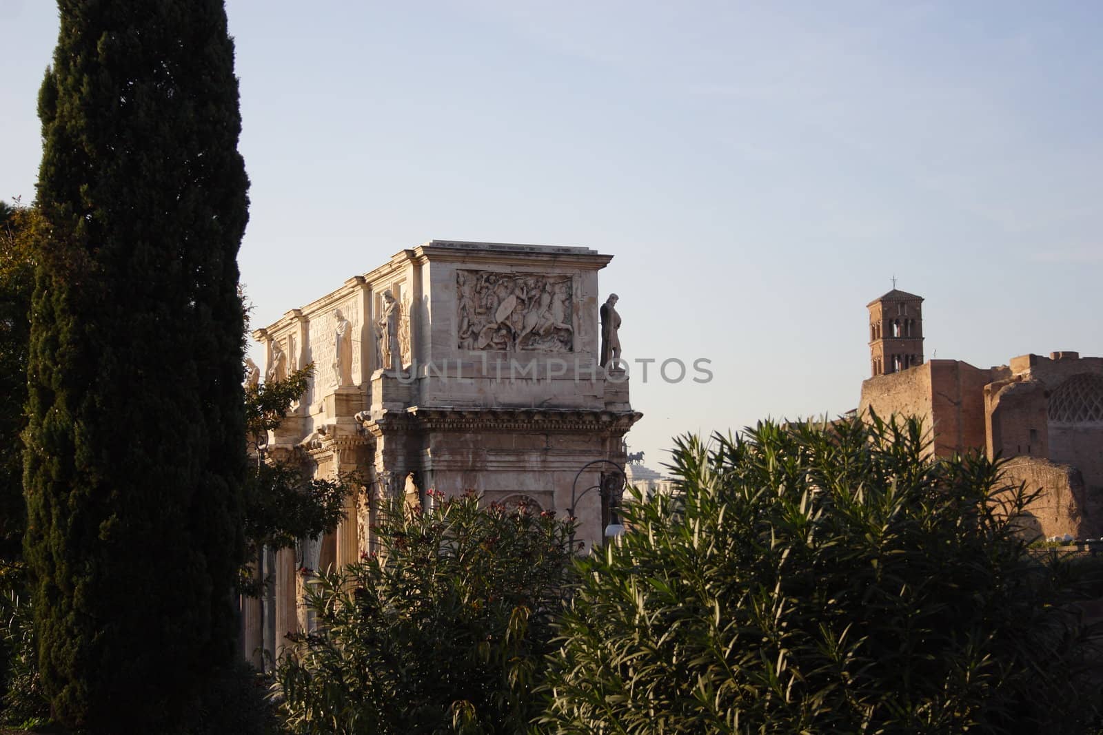 Rome, monuments, tourism, holiday, Italy, culture, Arch of Constantine, europe, famous, historic, landmark, travel, travelers,architecture, art , attraction, building, monument, destination, famous, history, Italian,