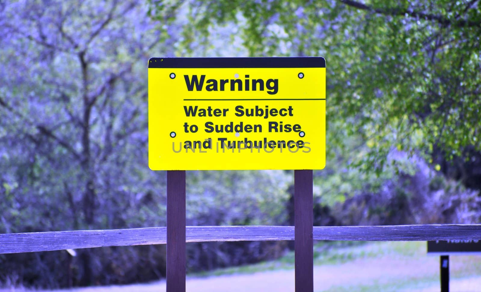 Sign warning water rise