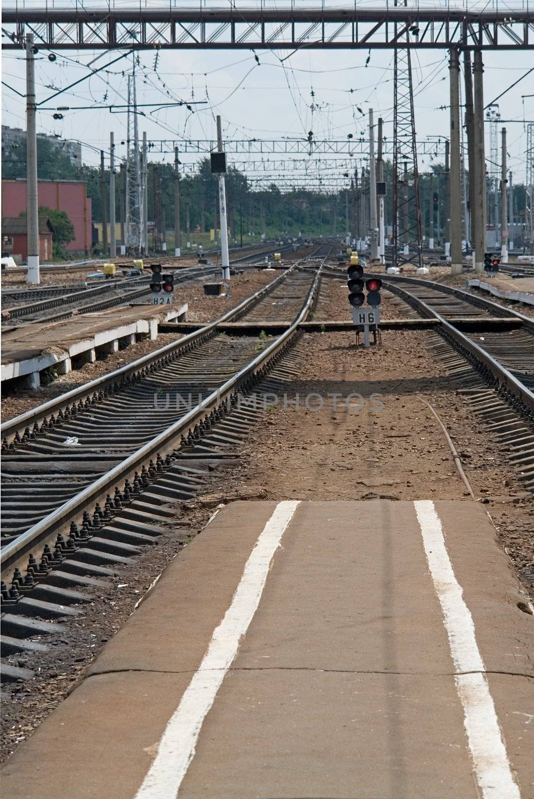 Railway. Rails. The end of platform.