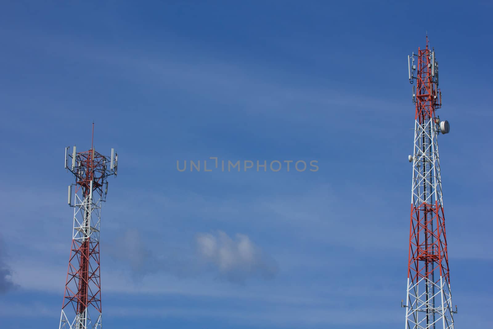 Telecommunication tower