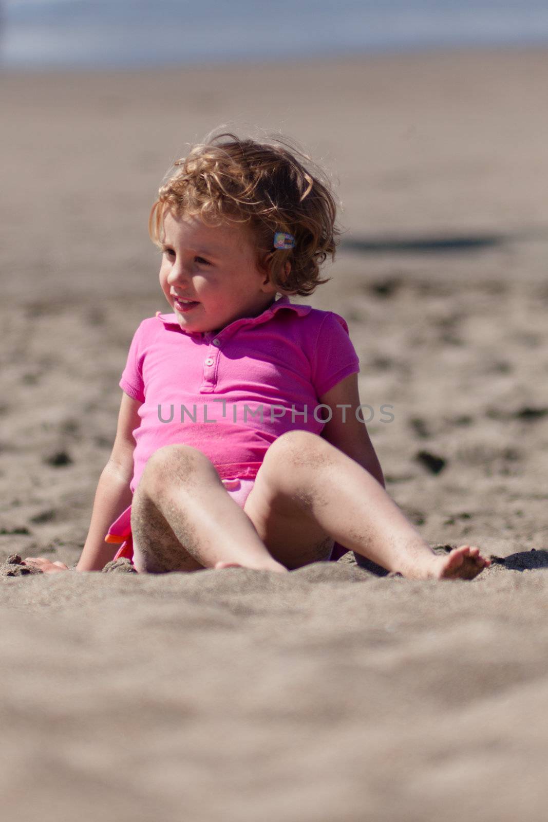 Sunday on the beach by melastmohican