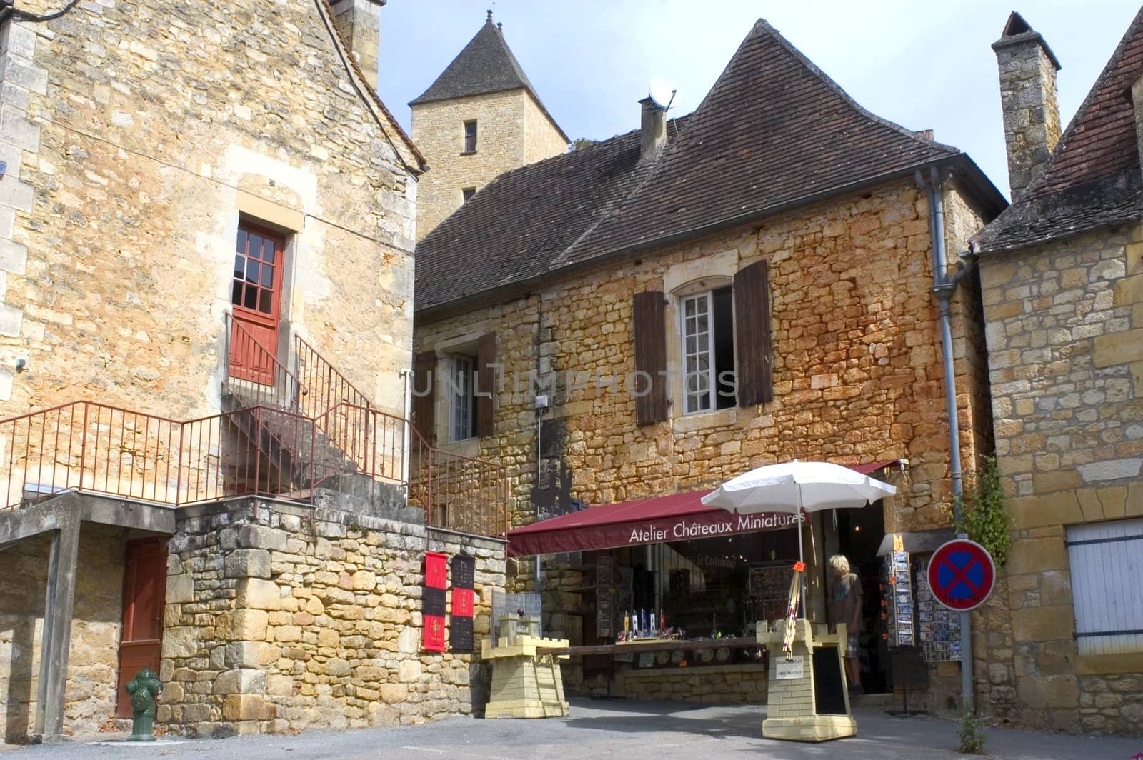 Castelnaud, the village and its castle. French village in the Perigord region where the war took place 100 years