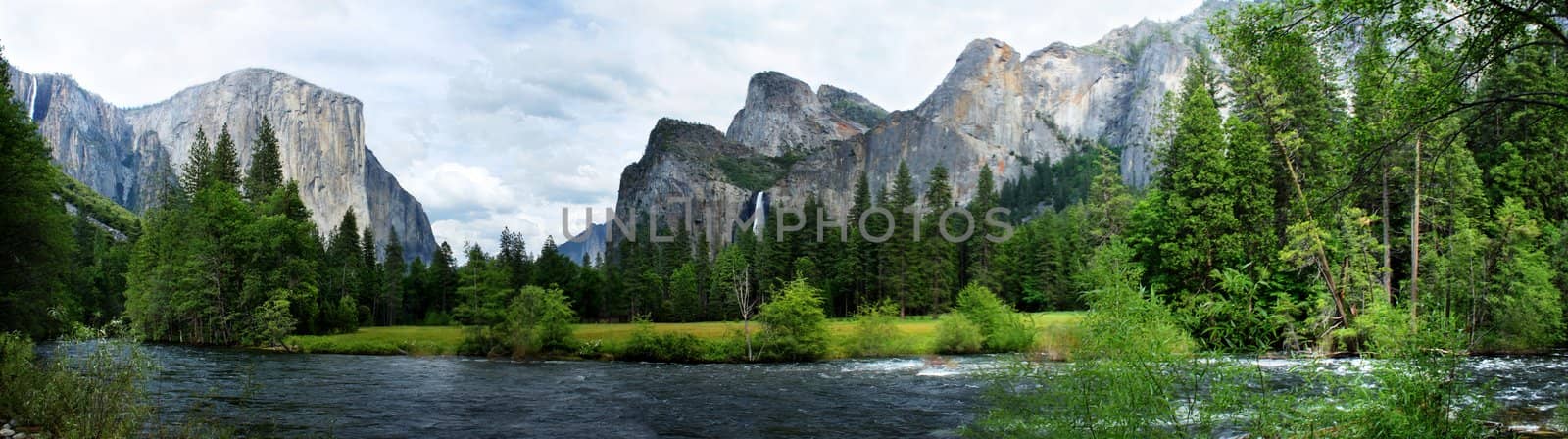 El Capitan Yosemite Nation Park by hlehnerer
