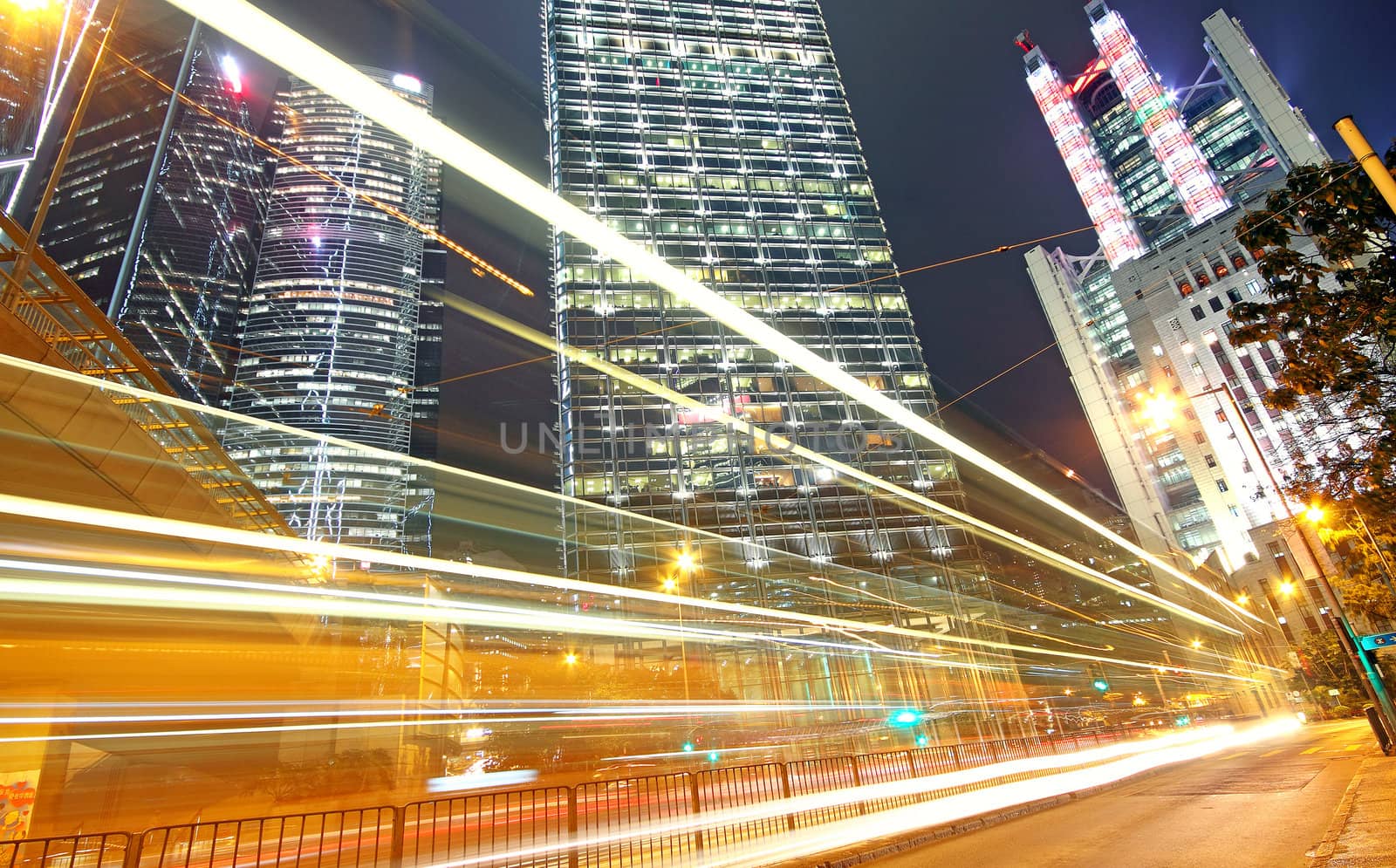 Traffic speed at night 