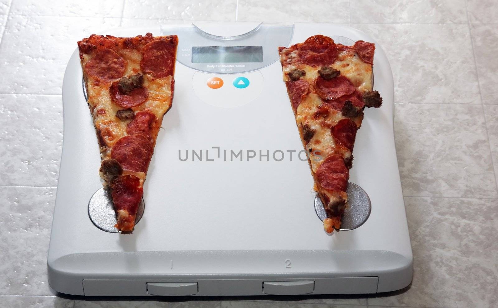 Pizza Weight by dnfphoto