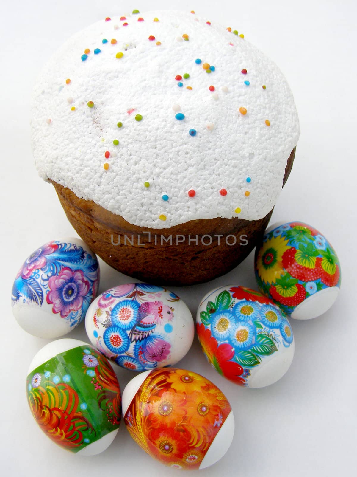 to Easter always decorate boiled eggs they and cook Easter cake. 