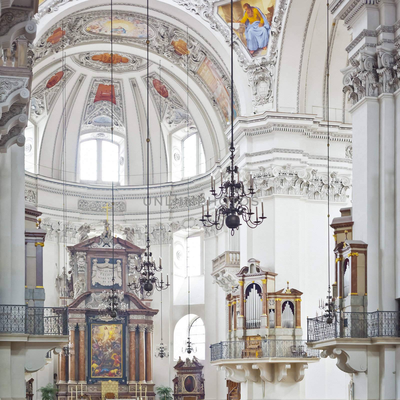 An inside image of the Dom in Salzburg