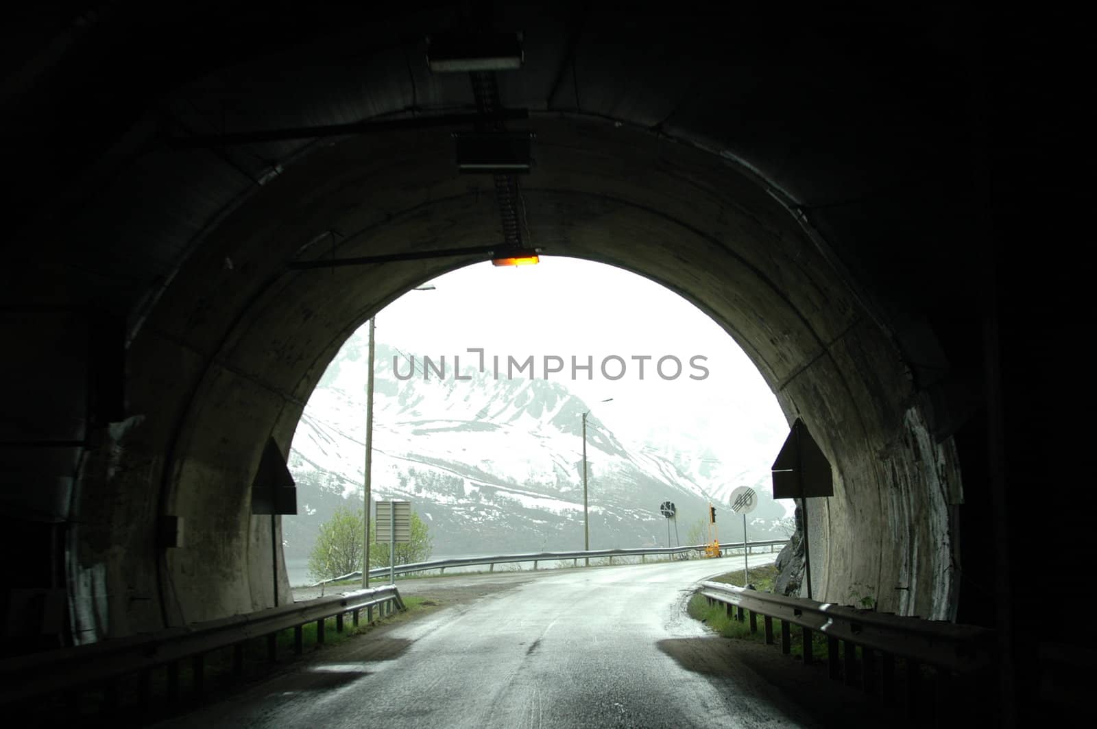 Øksfjord Tunnel, Loppa Kommune