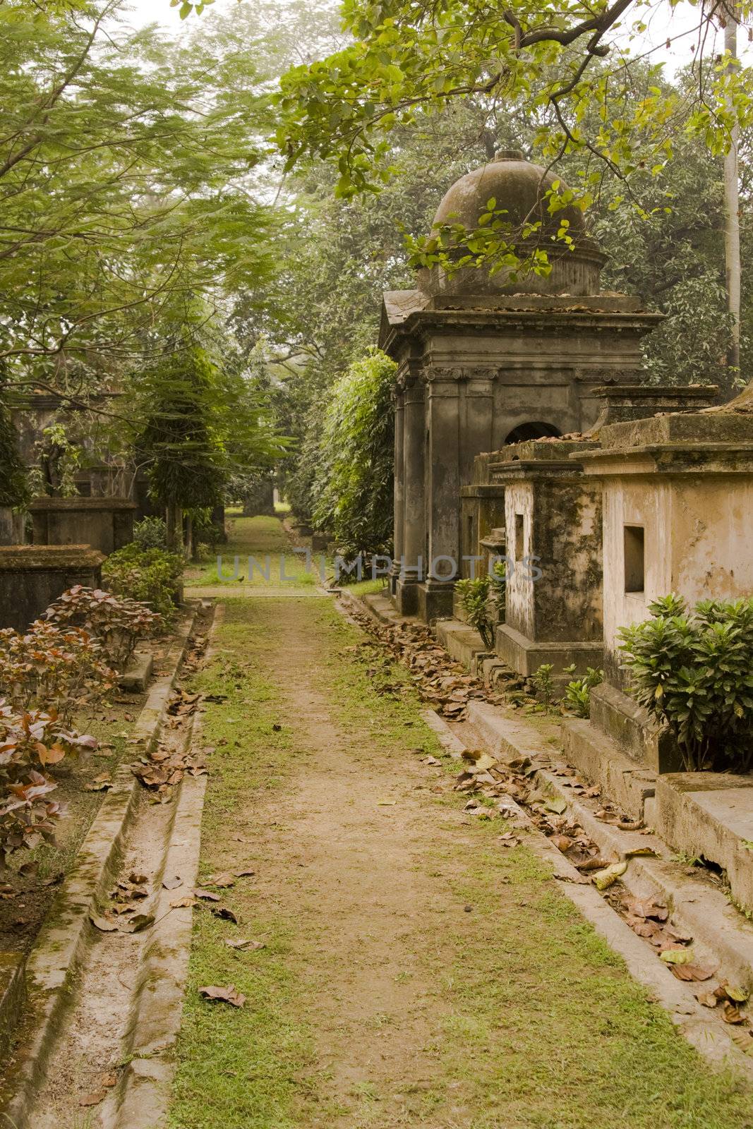 Old graveyard containing the remains of the Europeans who establish the city of Calcutta in the 17th and 18th Century AD. Calcutta West Bengal India