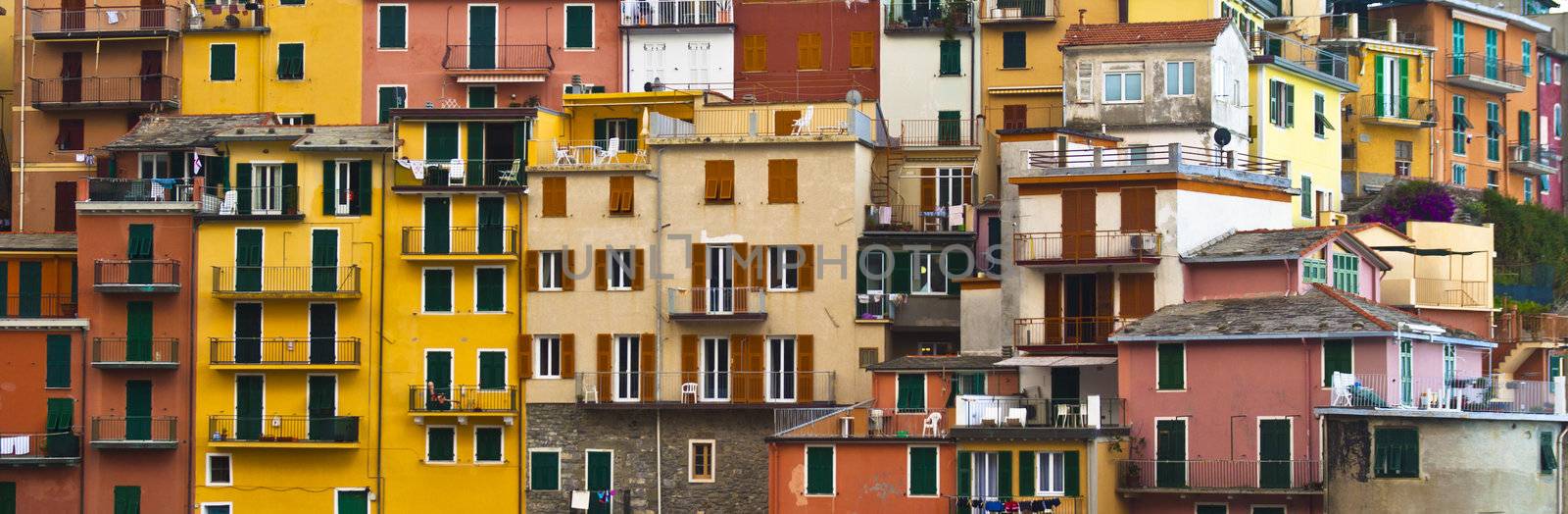 Colourful texture of  Manarola village of Cinque Terre - Italy.  by kasto