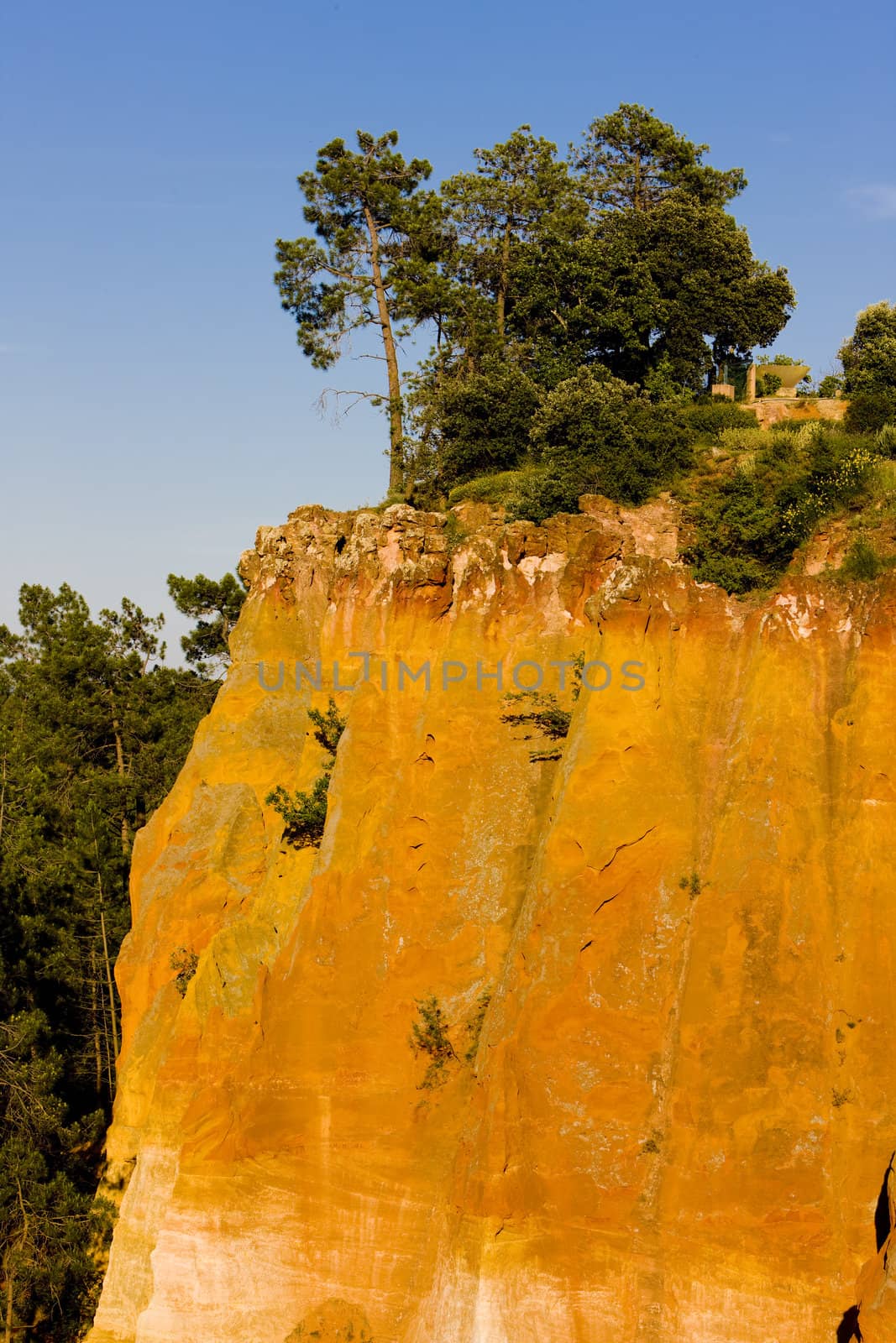 landscape near Roussillon, Provence, France by phbcz