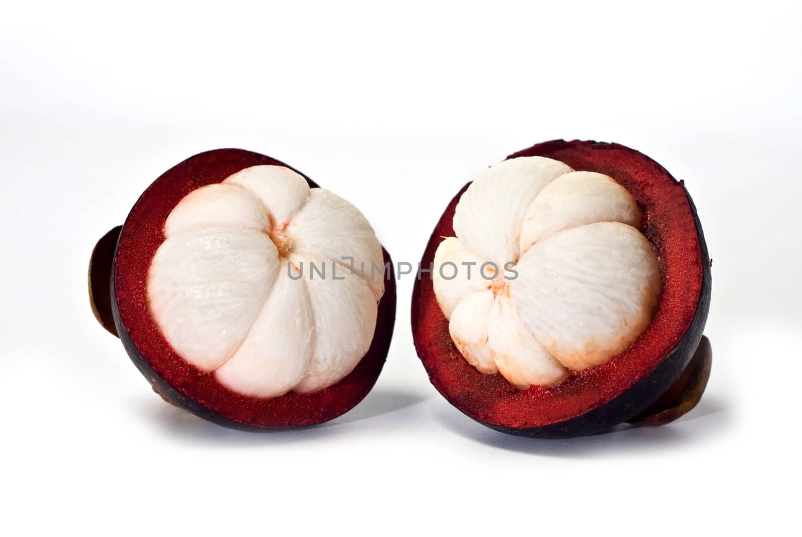 Peeled mangosteen, Isolated by pixbox77