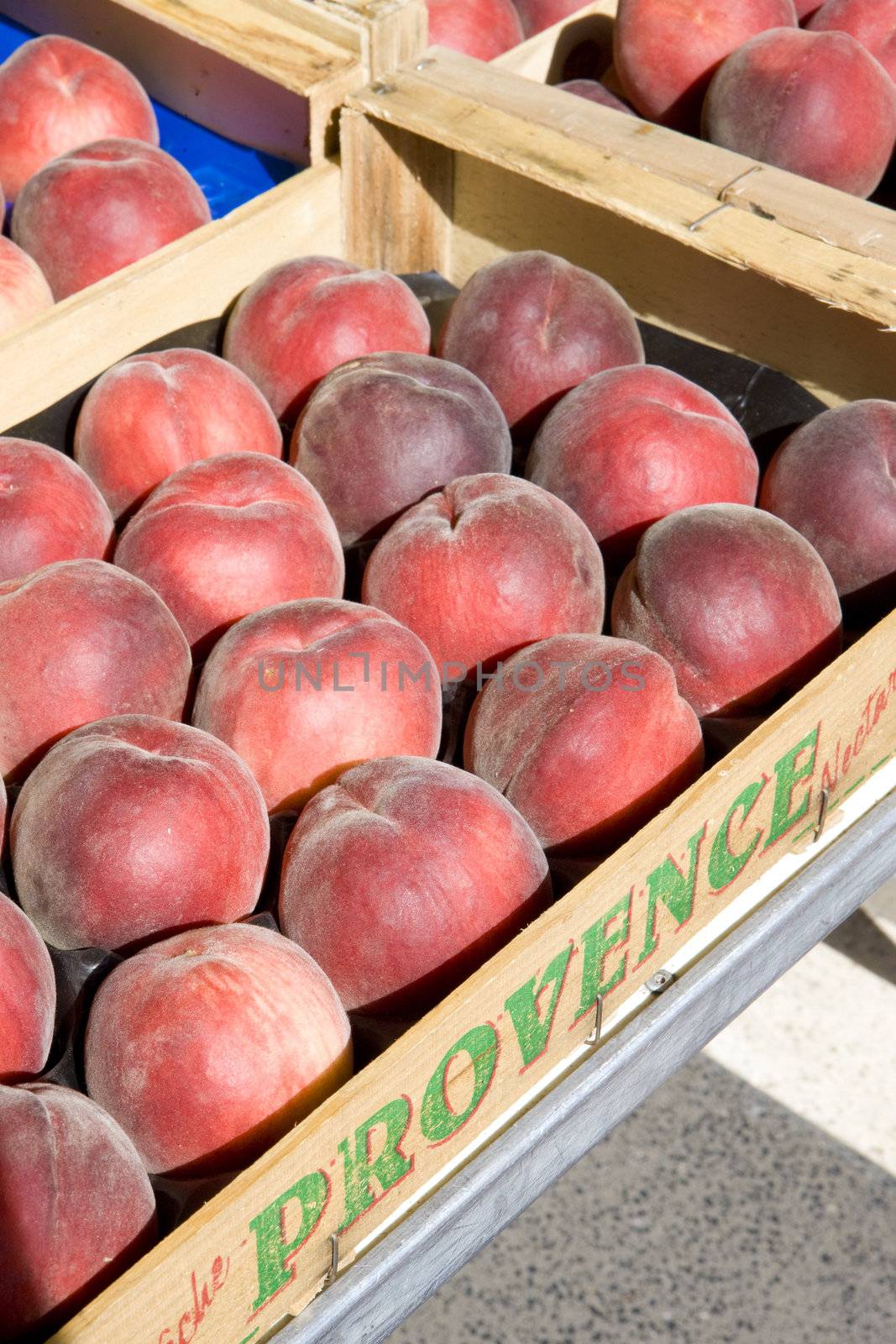 peaches, street market in Salles-sur-Verdon, Provence, France