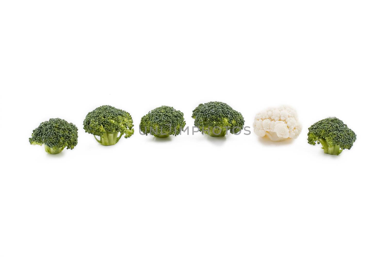 Broccoli and cauliflower by caldix