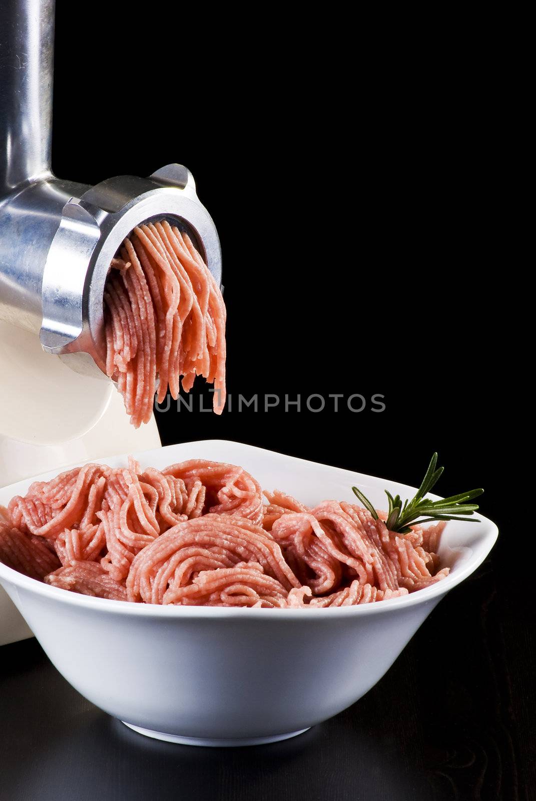 Mince and meat grinder by caldix