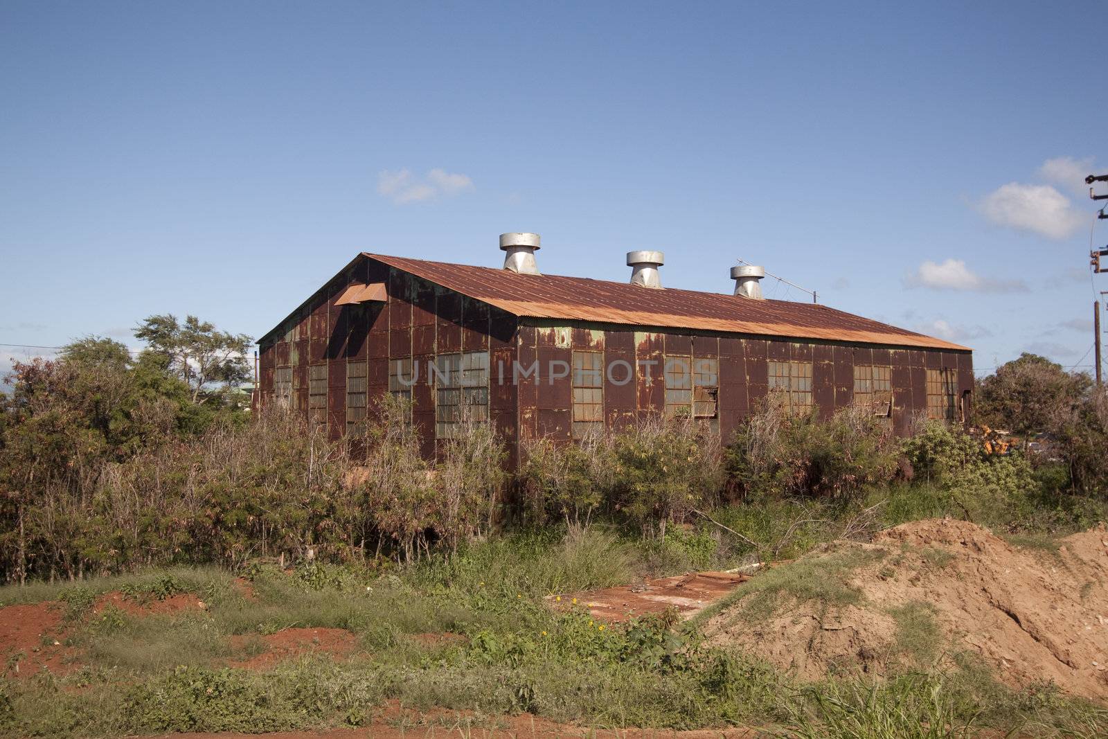 Old rusty abadnoned barn