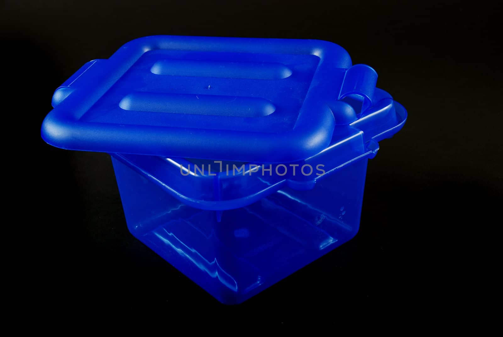pictures of blue plastic clear containers for storage