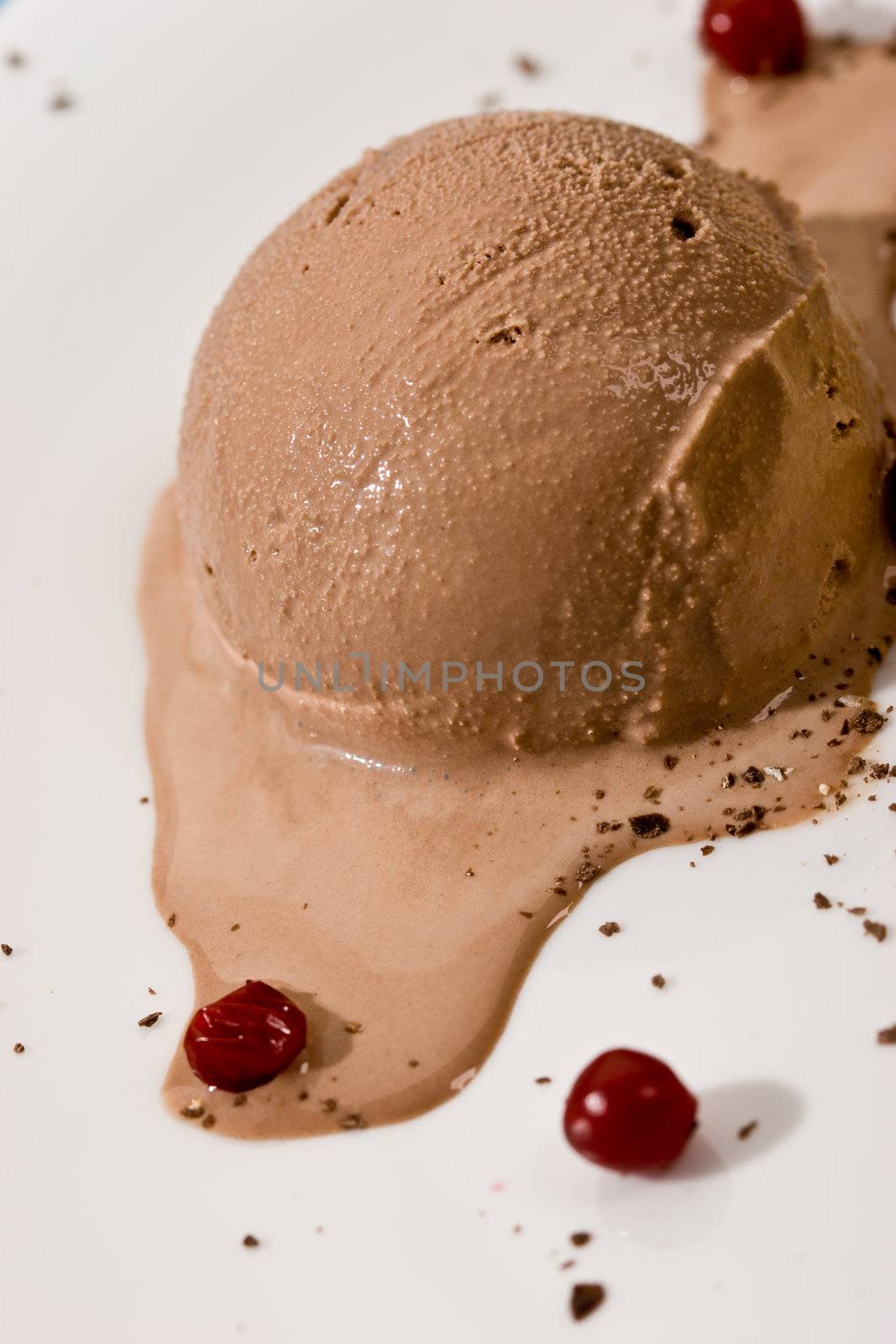 sweet series: chocolate ice cream with berry