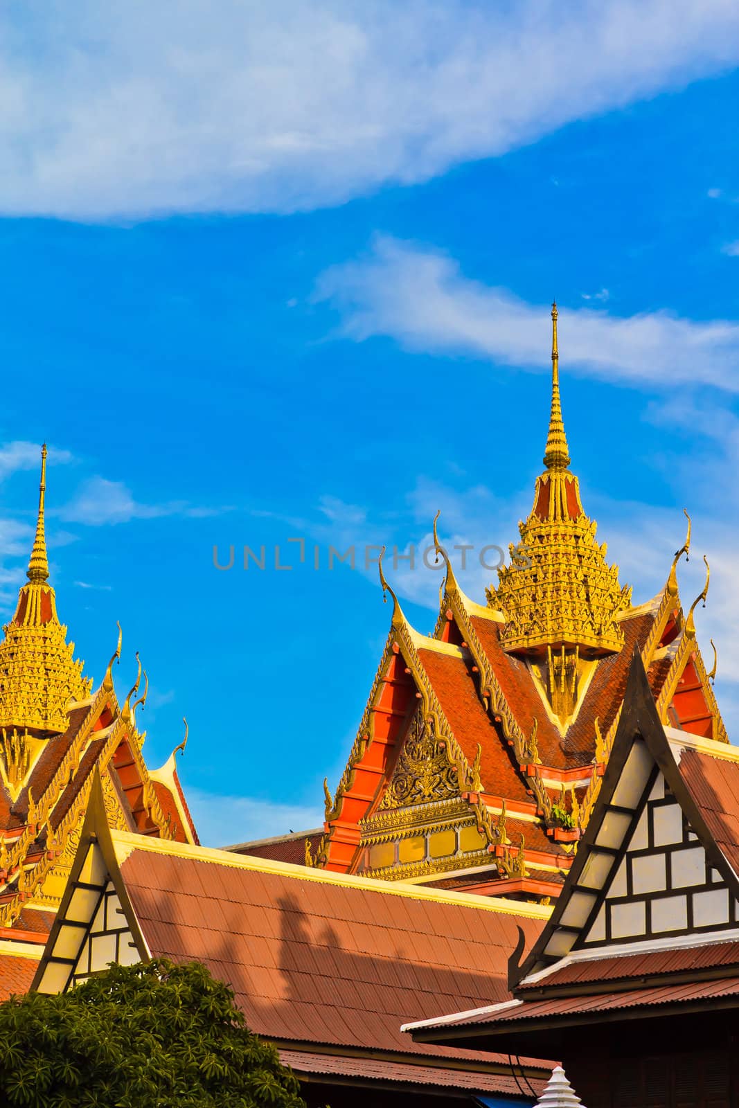 Holy temple in Thailand. by Na8011seeiN