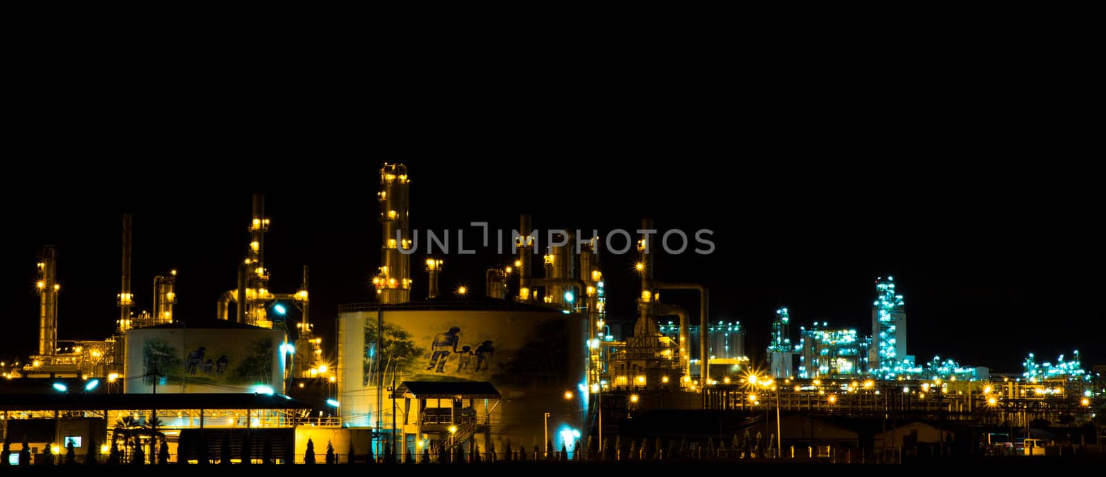 Factory at night. by Na8011seeiN